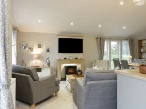 Woodstock Lodge - Interior