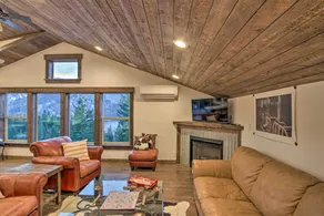 Cle Elum Lake Bunkhouse w/ Shared Hot Tub & Views! - Interiør