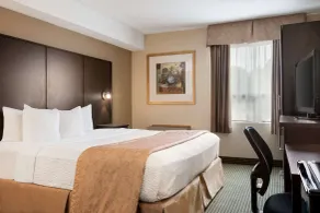 Days Inn by Wyndham Renfrew Conference Centre - Værelse