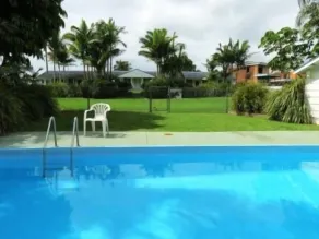 Colonial Court Motor Inn - Pool