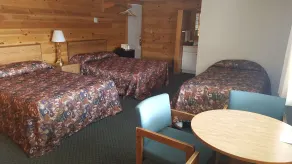 Clark's Beach Motel - Room