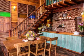 Rustic River Boutique - Restaurant