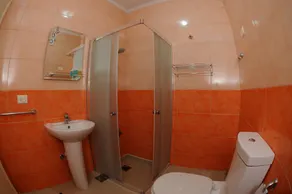 Byblos Guest House - Bathroom