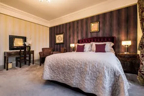 The Howbeck & The Retreat 5min to Lake, Restaurants & to the free Hydro Wellness Club - Habitación