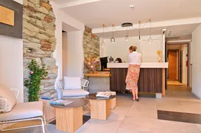 HOTEL SAINT ROCH - Reception