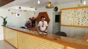 Hexagon International Hotel, Villas & Spa - Réception