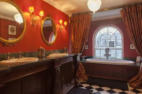 Collon House - Bathroom