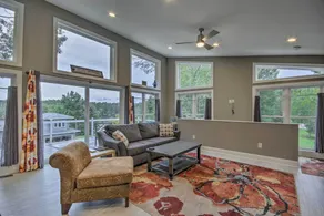 Waterfront Greenwood Getaway w/ Deck & Grill! - Interiør