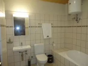 Hotel Miracle - Bathroom