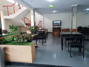 Hotel Cisarua Indah - Restaurant