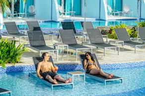 Harbor Club St. Lucia, Curio Collection by Hilton - Piscina