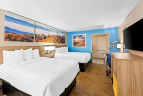 Days Inn by Wyndham Lexington - Zimmer