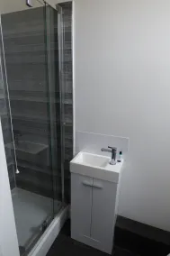Midlands Hotel - Baño