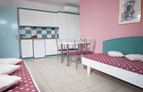 Theoni Apartments - Rom