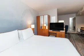 DoubleTree by Hilton Hotel London -Tower of London - Room