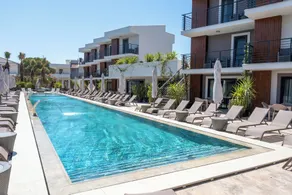 Uliv Apart Hotel & SPA - Piscina