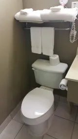 Stay Express Inn Near Ft. Sam Houston - Bathroom