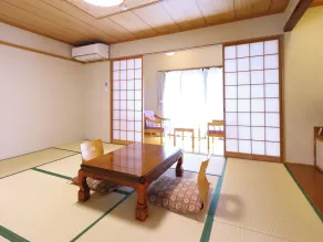 Kakeyu Onsen Kutsurogi No Yado Kuroiwa Ryokan - Chambre