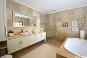 Constantia Garden Suites - Baño