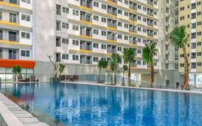 Simple Rest Studio (No Kitchen) At Lrt City Sentul - Royal Sentul Park Apartment - Piscina