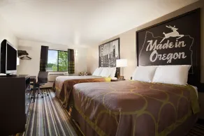 Super 8 by Wyndham Woodburn - Chambre