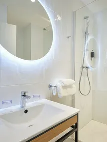 Coeur de City Hôtel Bordeaux Clémenceau by Happyculture - Salle de bain