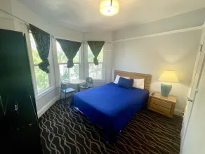 Twin Peaks Hotel - Habitación