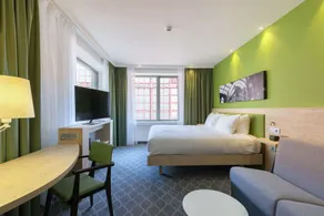 Hampton by Hilton Antwerp Central Station - View from room