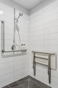 Ramada by Wyndham Newmarket Auckland - Zimmer