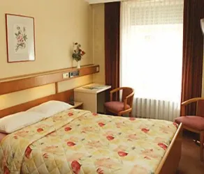Hotel Zurich - Room