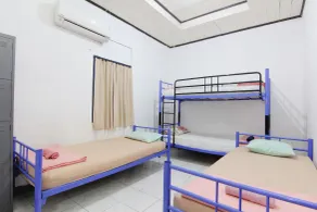 Arjuna Hostel - Room