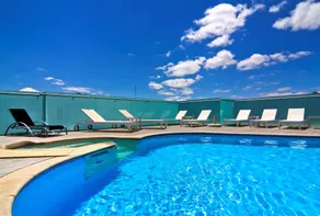 SANA Reno - Piscine