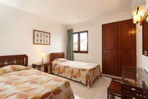 Apartamentos Do Parque - Chambre