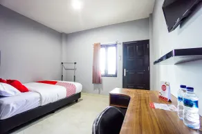 OYO 1680 Hanna Residence - Room