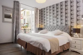 La Roseraie Hôtel Restaurant - Zimmer