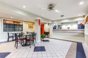Econo Lodge Berea - Hall