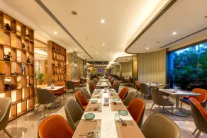 Express Inn The Business Luxury Hotel - Restaurant