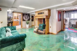 Private Hot Tub & Patio! Chicagoland Extended Stay - Intérieur