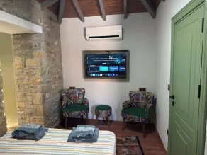 Center Stone Guest House - Room