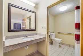 Red Roof Inn Augusta – Washington Road - Salle de bain