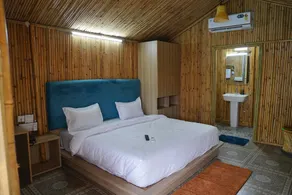 Urban Nature Farms - Room