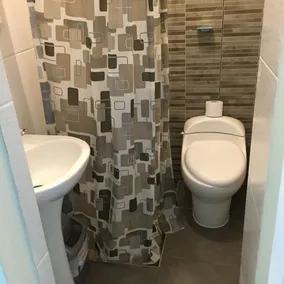 Hostal Gazu - Badezimmer