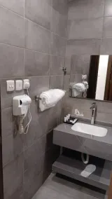 Clowzer Serviced Apartments - Badrum