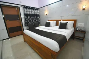 CR7 Stay Rooms & Homestay - Værelse
