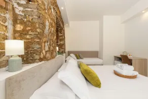 Ausèntu Guest House - Værelse
