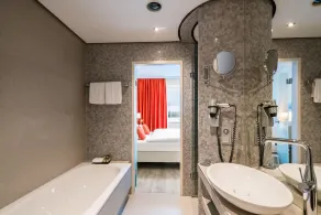 Steigenberger Hotel Bielefelder Hof - Salle de bain