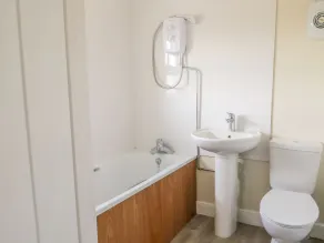 27 Whitegates - Badeværelse
