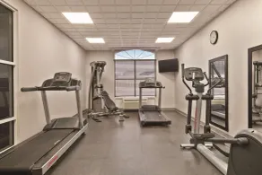 Country Inn & Suites by Radisson, Petersburg, VA - Salle de remise en forme
