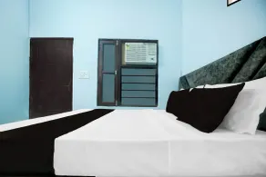 Super Collection O by OYO Nayagaon Vikas Nagar - Rom