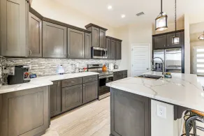 3 Mi to Colorado River: New-build Family Home! - Innenbereich
